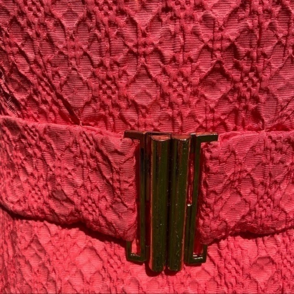 KAY UNGER Coral Cap Sleeve Buckle Sheath Dress 8 - Picture 13 of 16